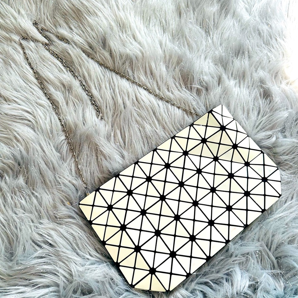 Stylish white crossbody purse